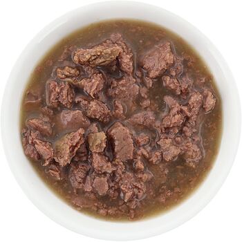 Šťavnaté kousky v lahodné omáčce s lososem a spirulinou představují kompletní krmivo pro dospělé kočky všech plemen. Obohaceno o taurin a čekankový inulin. Neobsahuje obiloviny ani přidaný cukr. Multipack obsahuje 4 kapsičky.